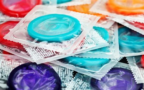 Blowjob ohne Kondom gegen Aufpreis Prostituierte Mol
